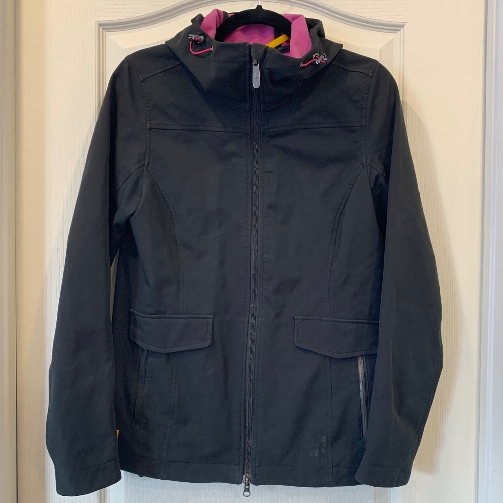 Lolë – Women’s Softshell Jacket with Hood & Belt (Canadian‎ Brand)